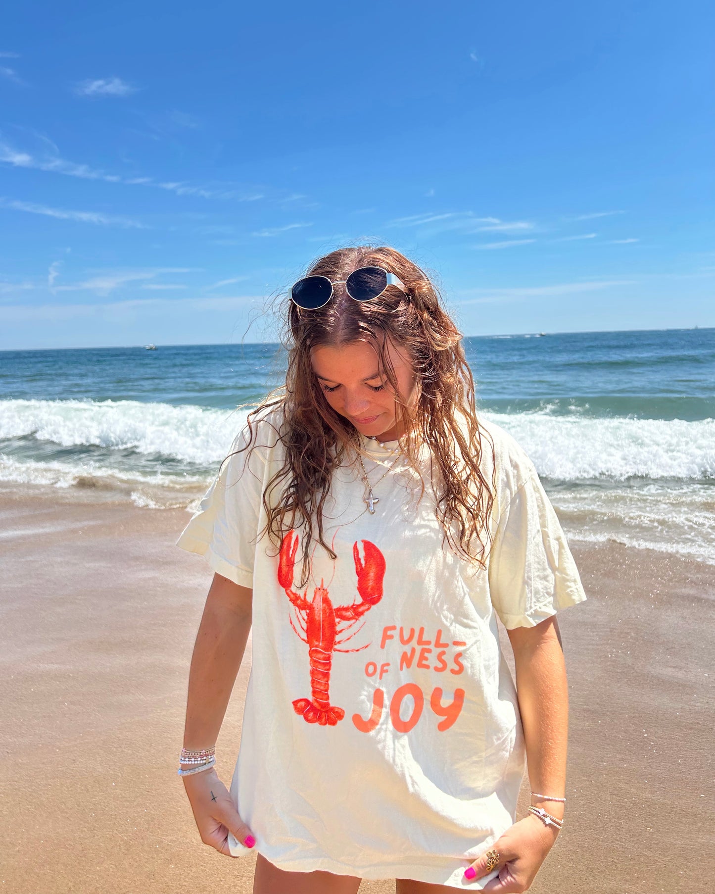 fullness of joy tee🦞