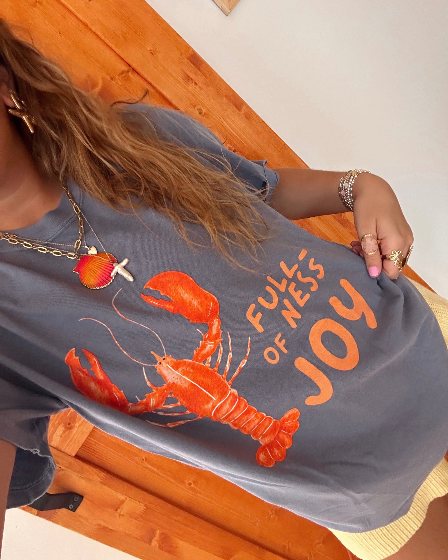 fullness of joy tee🦞