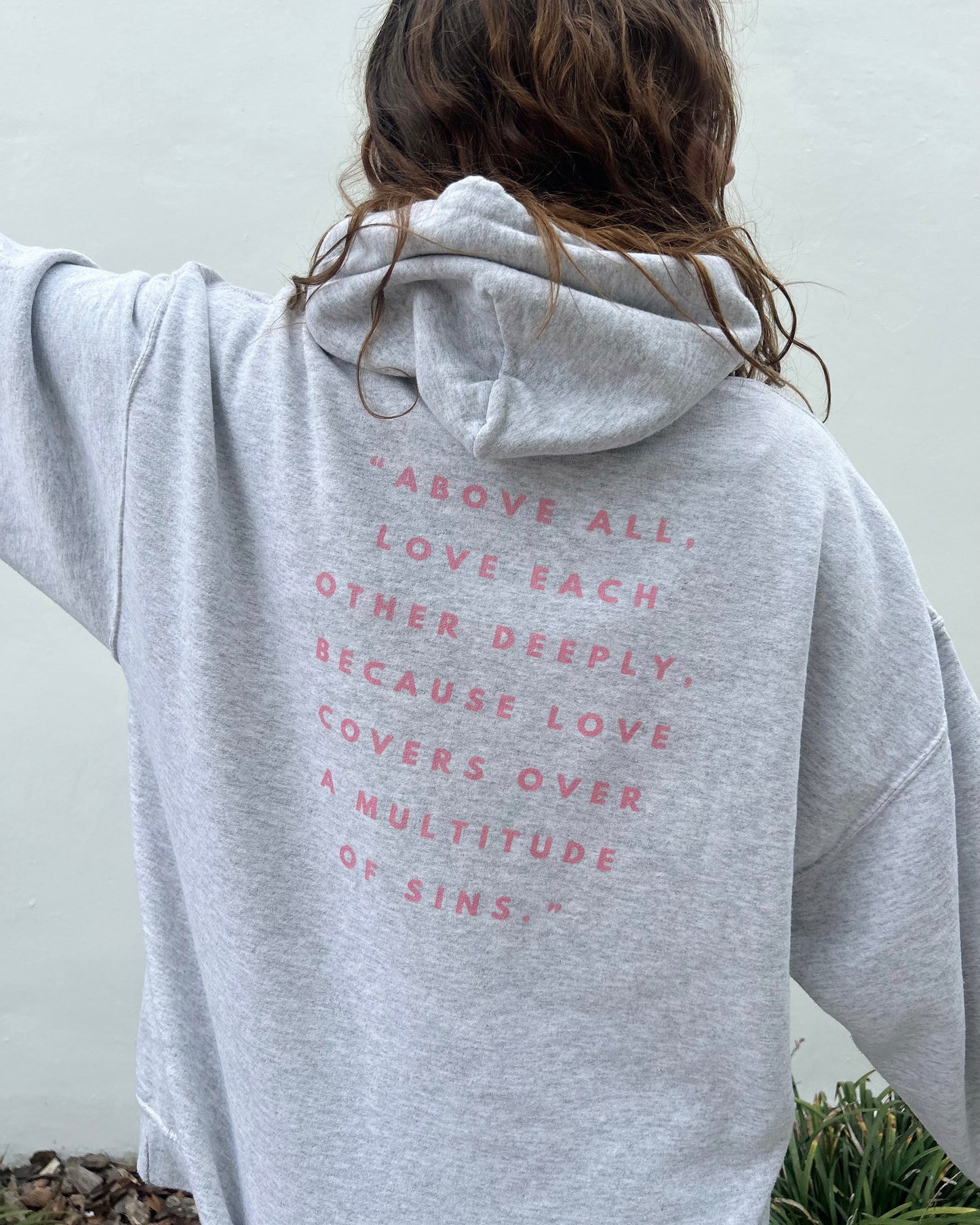love loudly 2022 logo💖hoodie
