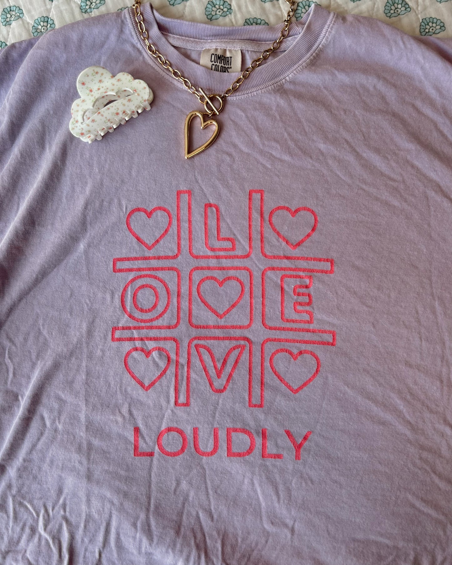 xoxo love loudly boxy tee
