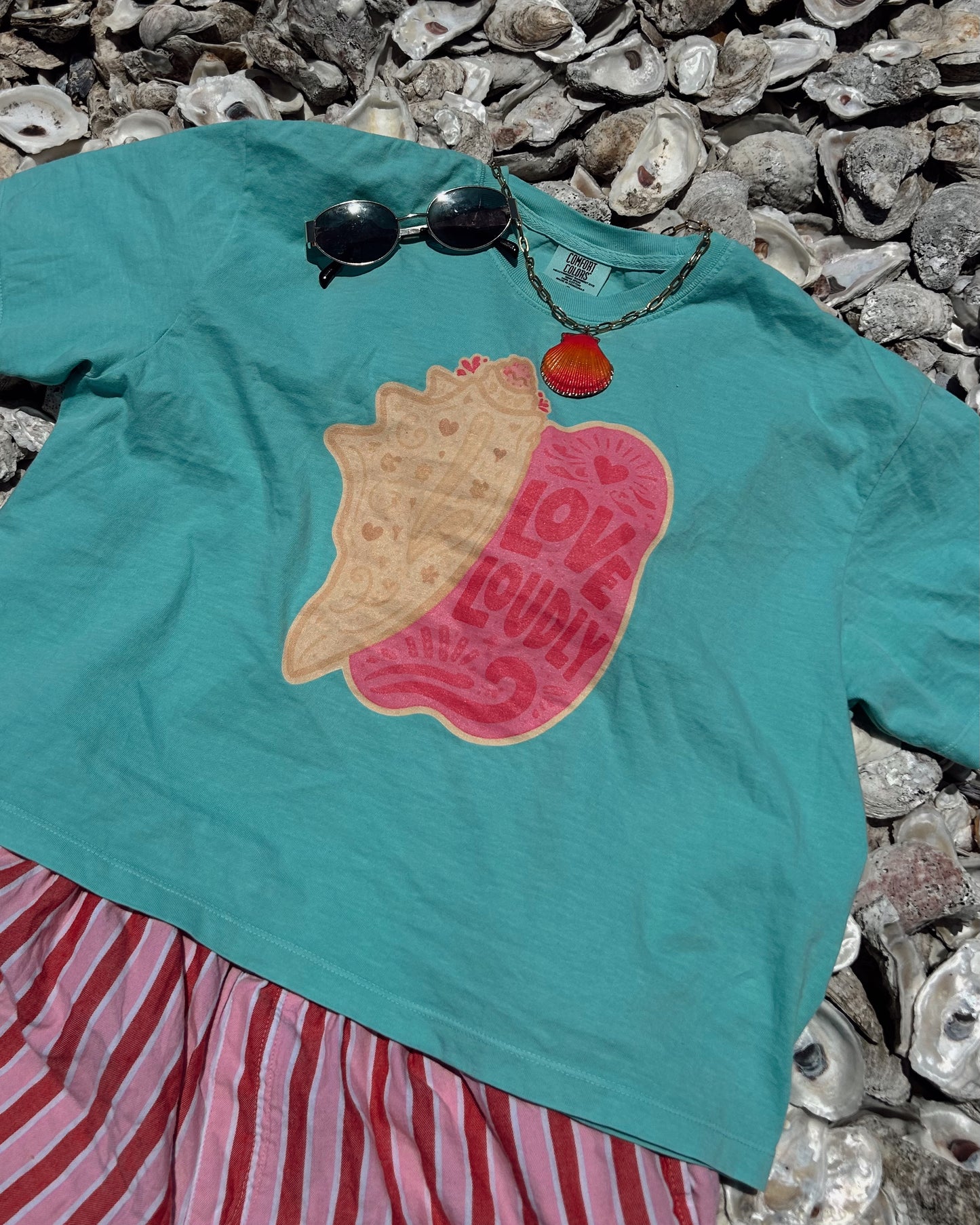 love loudly conch shell boxy tee